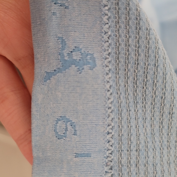 Lululemon Swiftly Tech Quarter-Zip Pullover - Light Blue, Size 6 - Picture 9 of 9